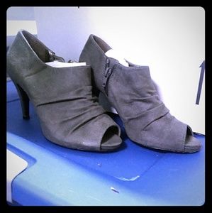 Sam & Libby ankle boots